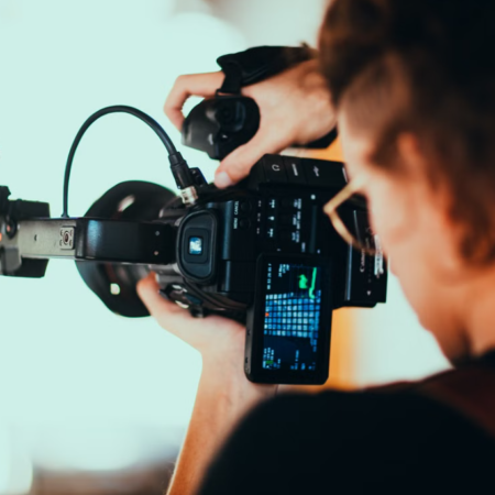Handheld Professional Camera | On-site Multi-angle Documentary Shooting Service